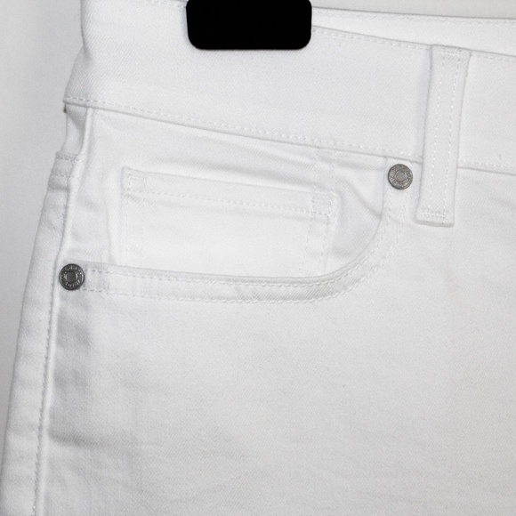 Talbots Relaxed Girlfriend Denim Short - Picture 7 of 15